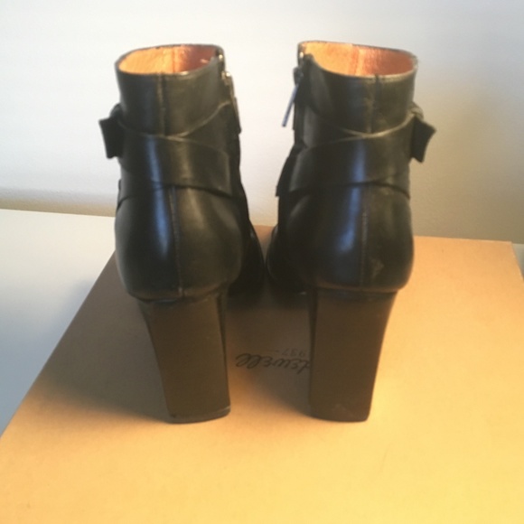 Madewell Cellar-Stud Boots - Picture 2 of 4